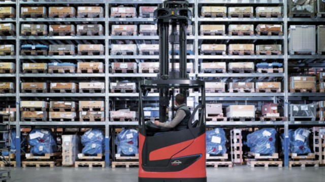 Carretilla retráctil con batería de litio-ion