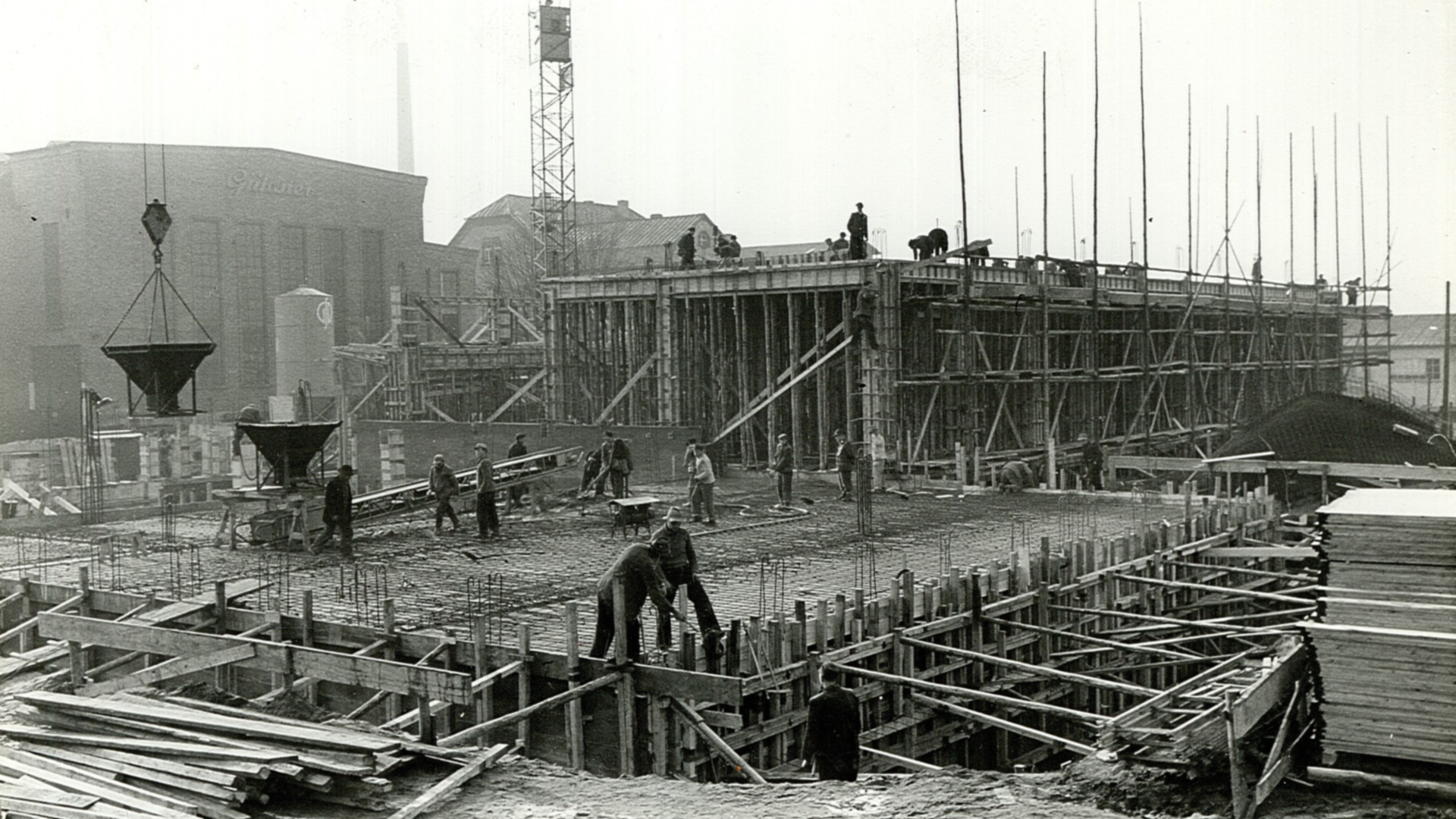 Obras con andamios de Linde Material Handling en Aschaffenburg