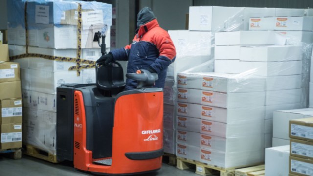 gusto_ag-order_picker-order_picking-cold_food_storage-4087
