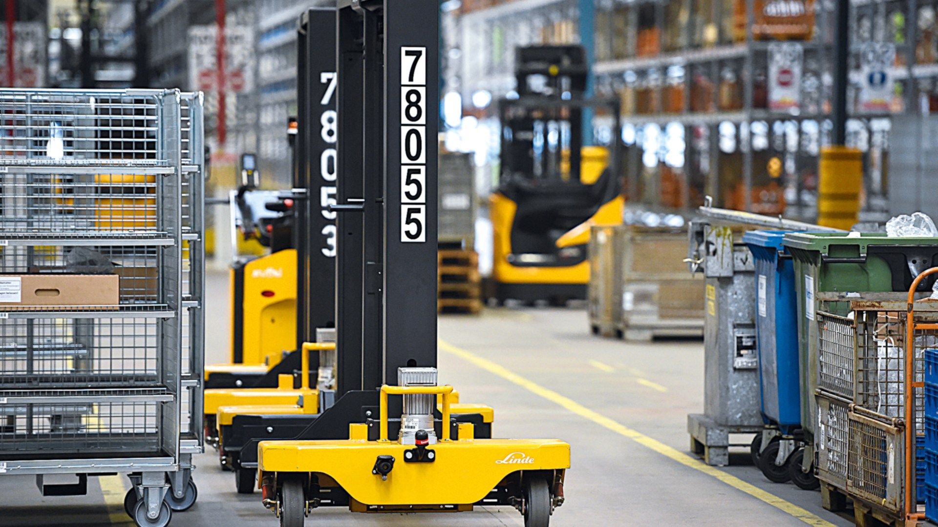 Trenes de remolques de Linde en la empresa Heidelberger Druckmaschinen AG 