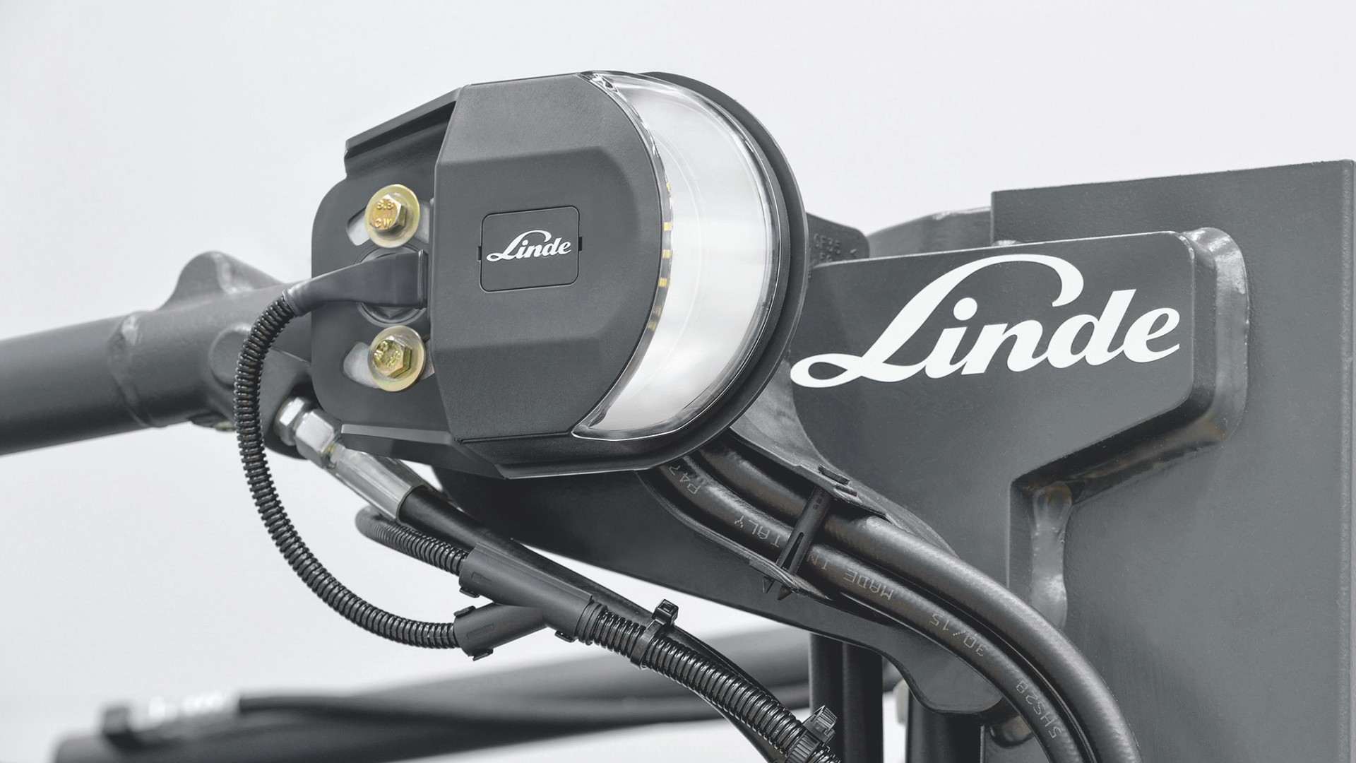 Vertical Light by Linde