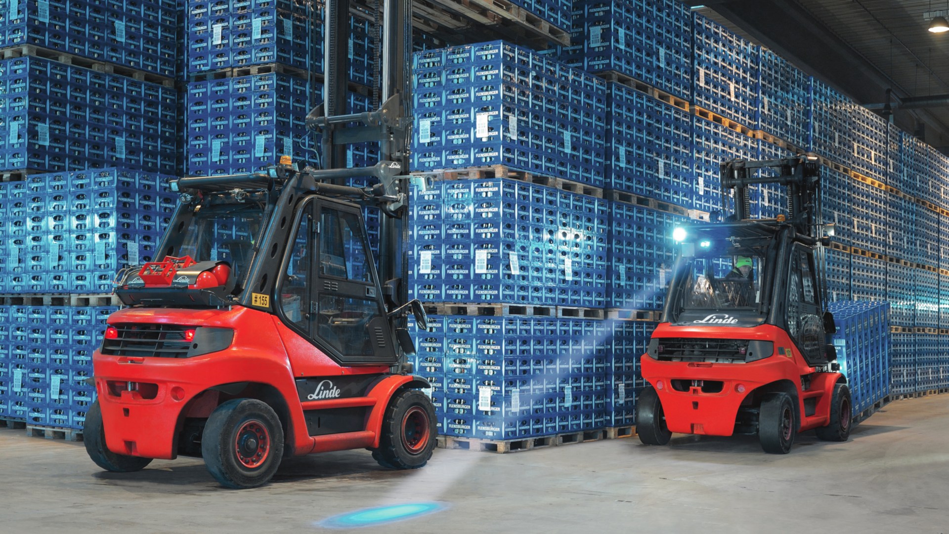 Linde BlueSpot™ en acción en las instalaciones de un proveedor de bebidas