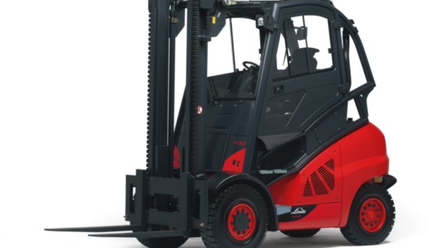 Carretilla de Linde en versión para el sector de las bebidas